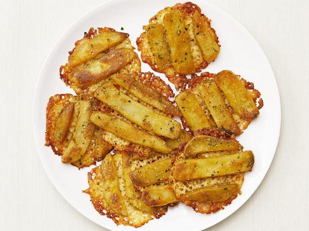 Чипсы из сыра с картошкой фри - «Закуски»