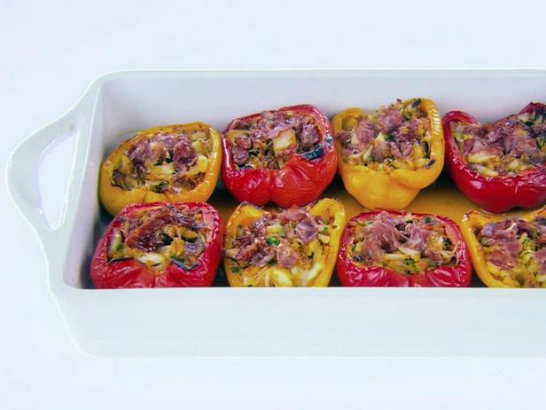 Фаршированные перцы с крабами и прошутто - «Закуски»