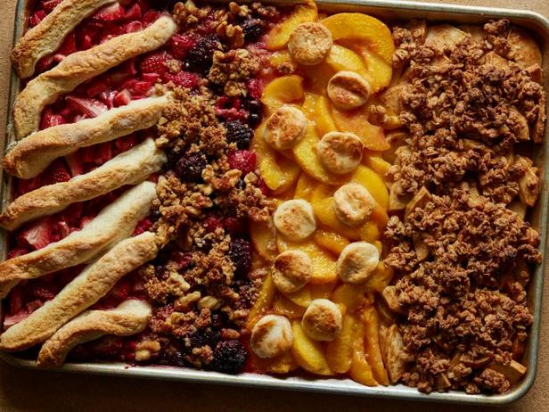 Кобблер с четырьмя вкусами на противне - «Десерты»