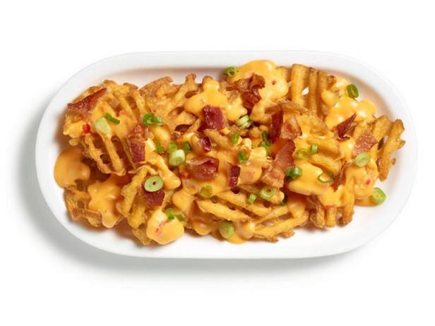 Картофель фри под сырным соусом с беконом и зелёным луком - «Соусы»