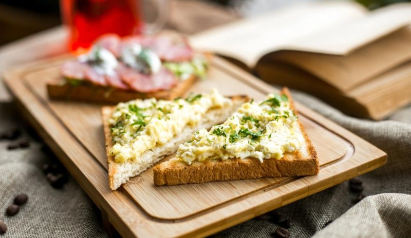 Полезно и вкусно: рецепт творожной намазки, которую можно есть даже после шести вечера - «Кулинарные рецепты»