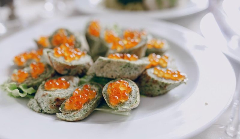 Икра на новогоднем столе: изысканные блюда, которые точно запомнятся гостям - «Кулинарные рецепты»