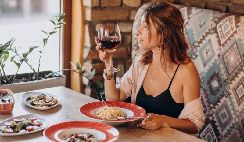 Что заказывать в ресторане, если ты худеешь: как не потеряться в меню - «Кулинарные рецепты»