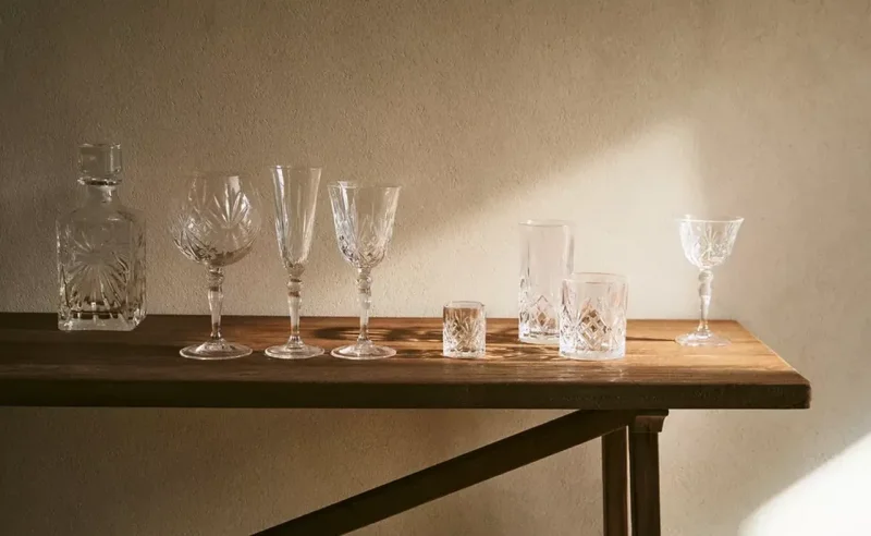 Советская посуда снова в моде: почему тарелки "как у бабушки" возвращаются в интерьер - «Кулинарные рецепты»